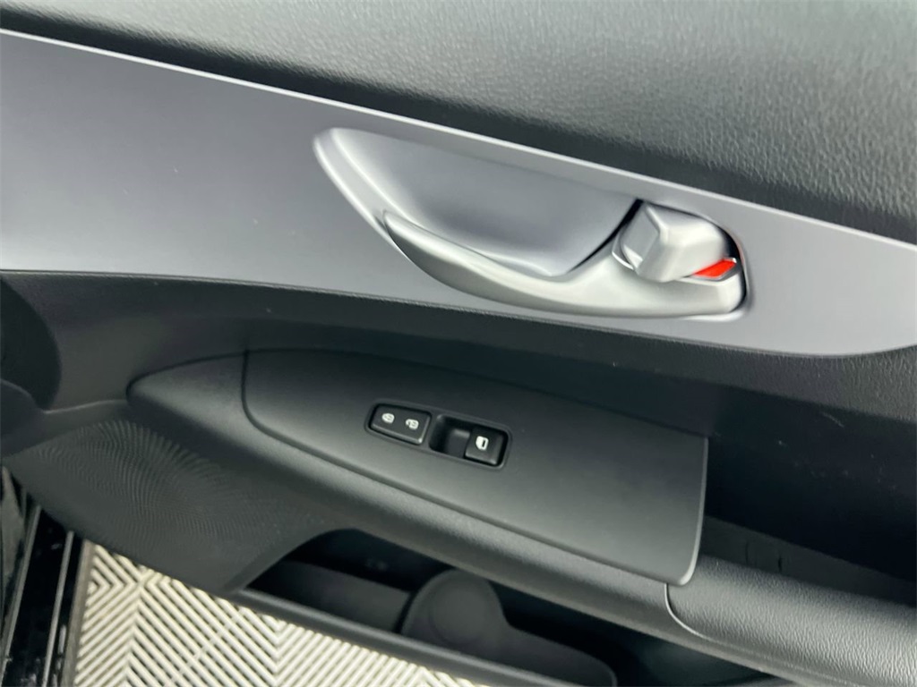 2024 Kia Forte LX photo 29