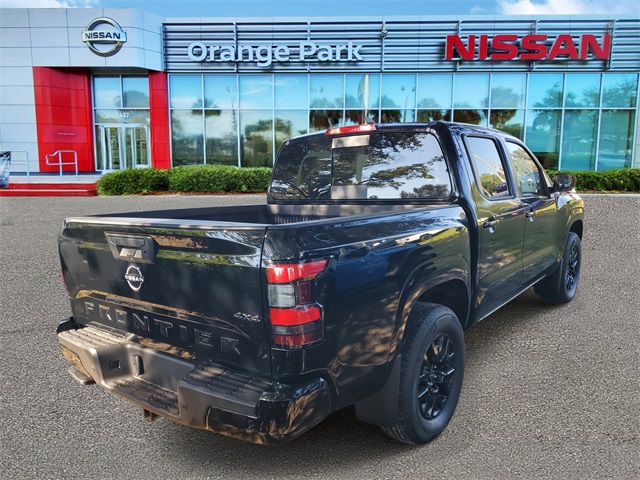 2026 Nissan Frontier Crew Cab SV photo 2