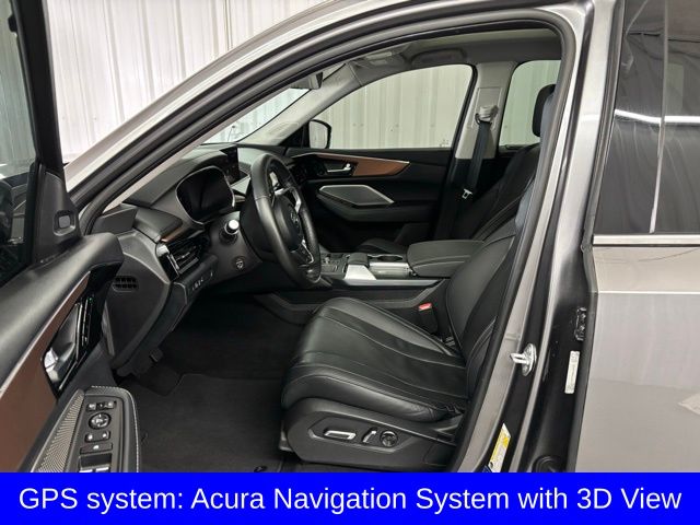 2022 Acura MDX Technology SH-AWD photo 2