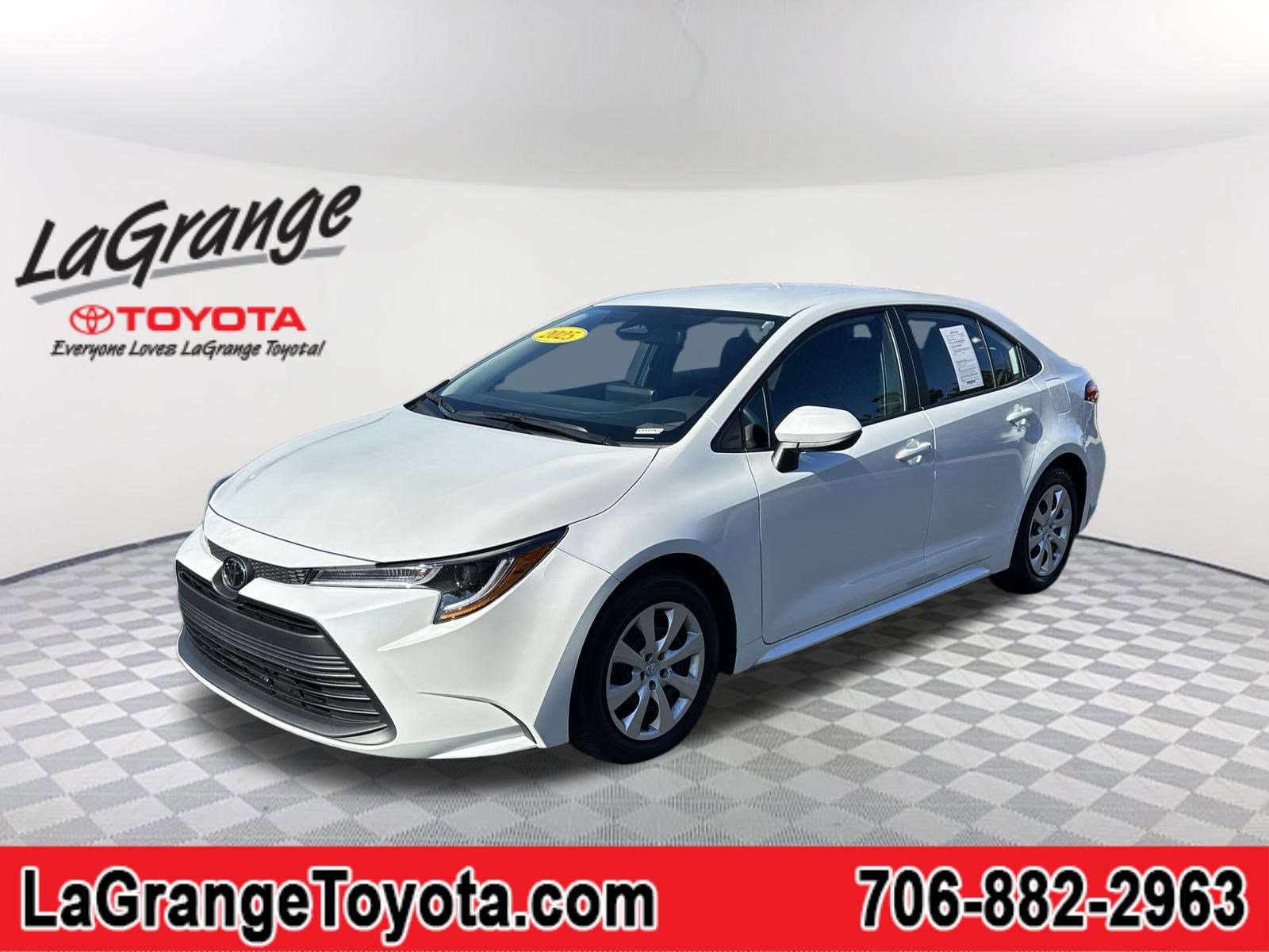 2025 Toyota Corolla LE