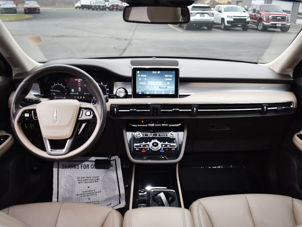 2020 Lincoln Corsair Standard photo 3