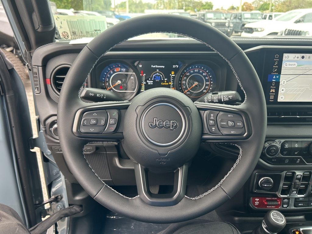 2025 Jeep Wrangler Rubicon photo 15