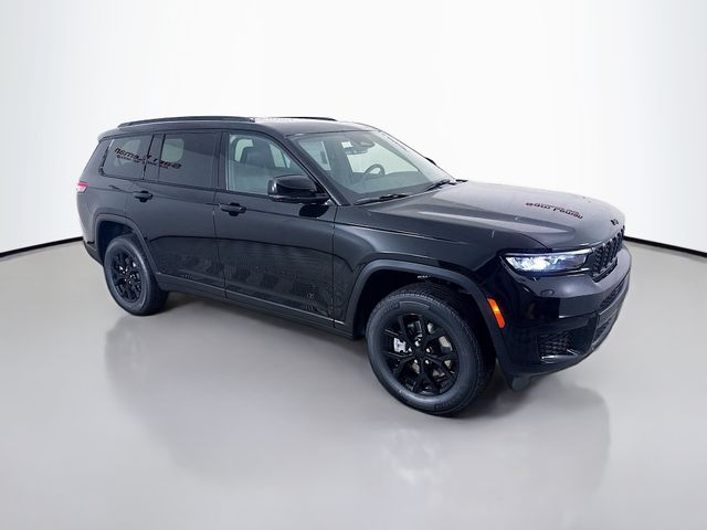 2025 Jeep Grand Cherokee L Altitude's photo