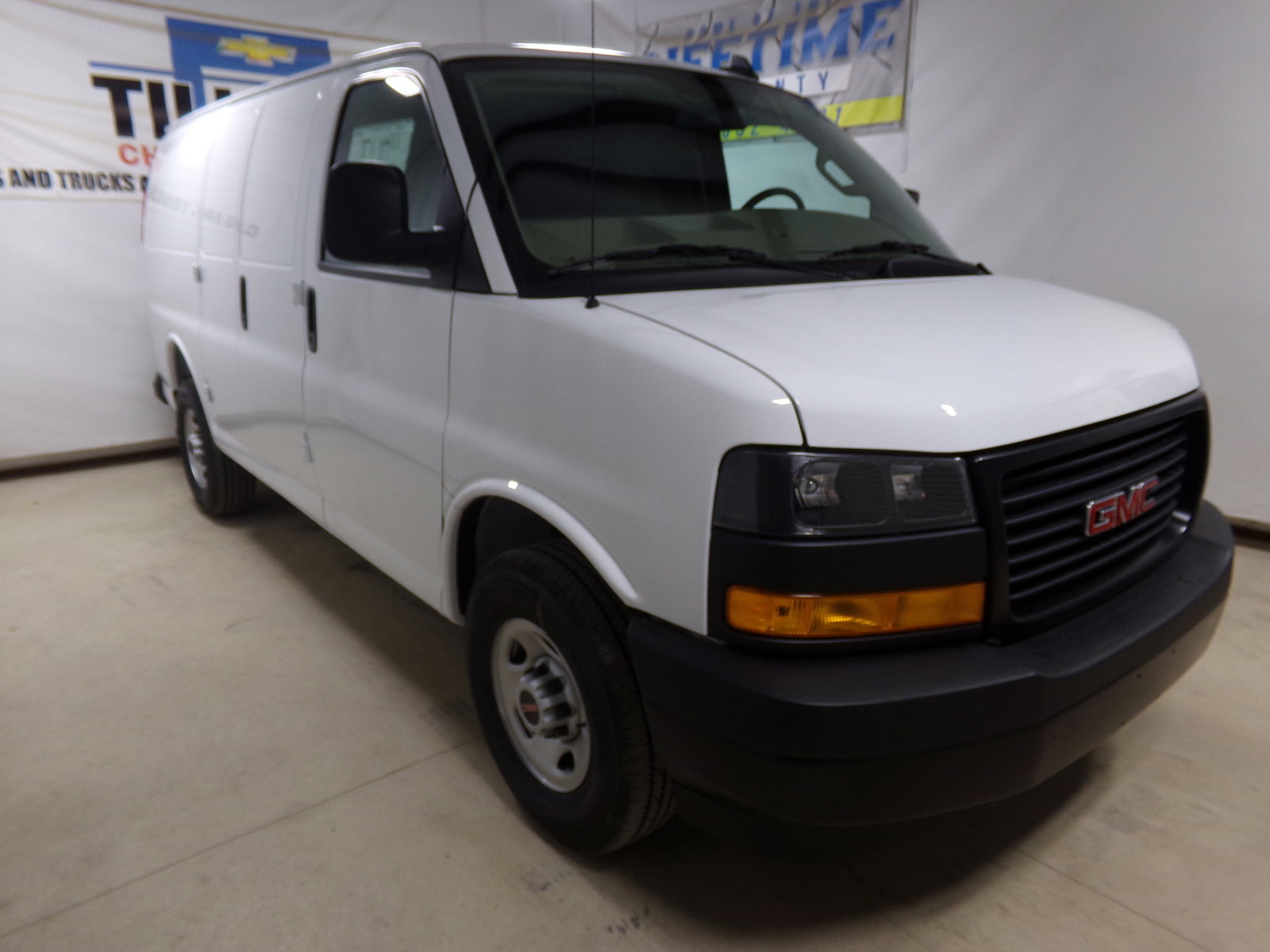 2025 GMC Savana Cargo Work Van's photo