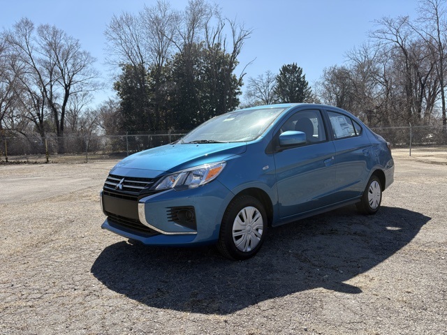 2024 Mitsubishi Mirage G4 ES photo 2