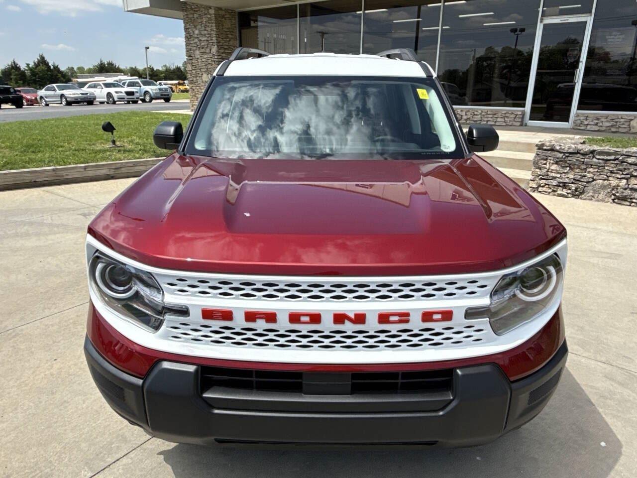 2025 Ford Bronco Sport Heritage photo 2