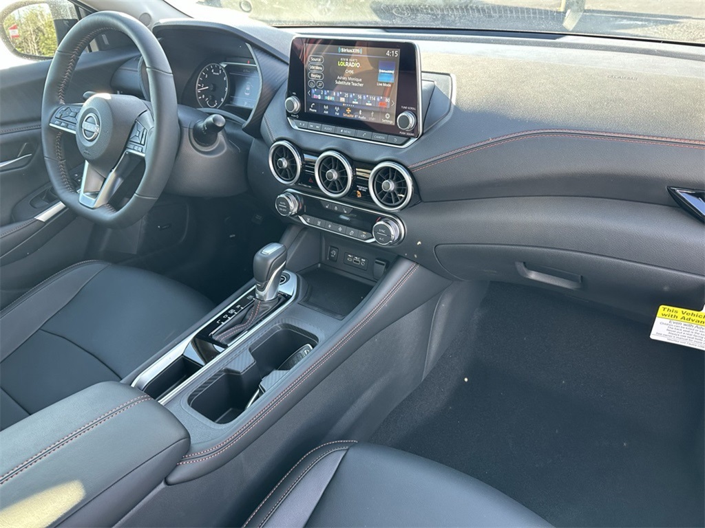 2025 Nissan Sentra SR photo 15