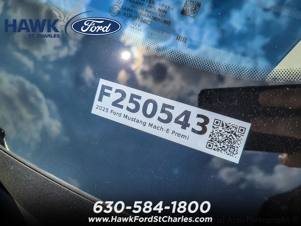 2025 FORD MUSTANG MACH-E - Image 18