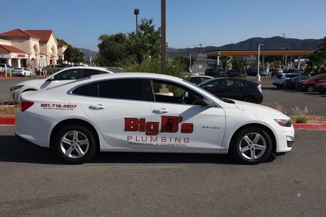 2019 Chevrolet Malibu LS photo 2