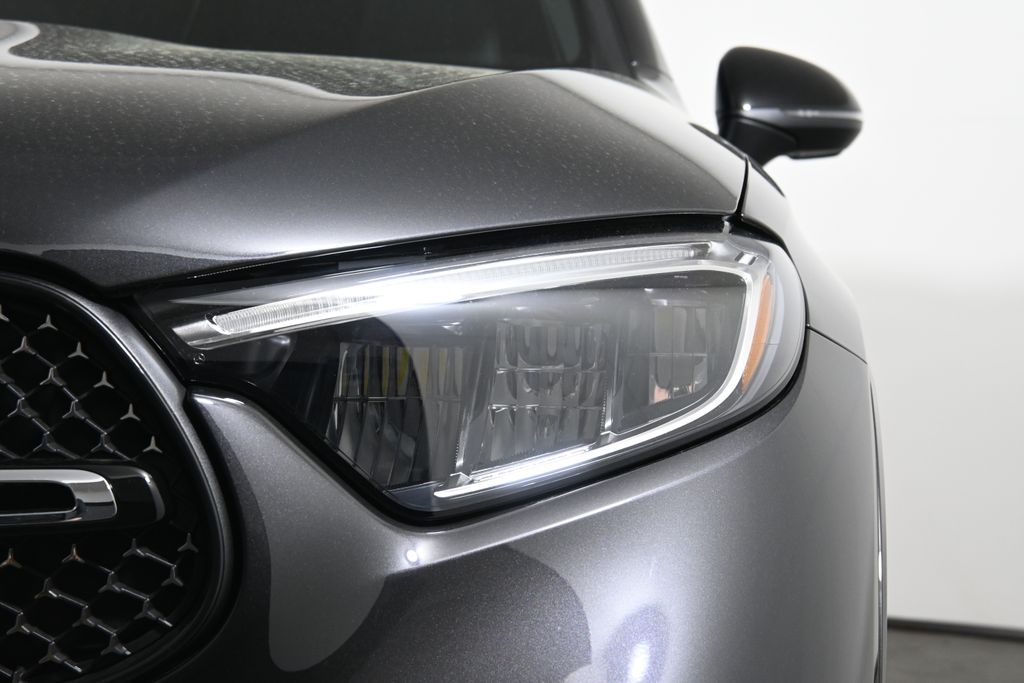 2025 Mercedes Benz GLC 300 4MATIC photo 9