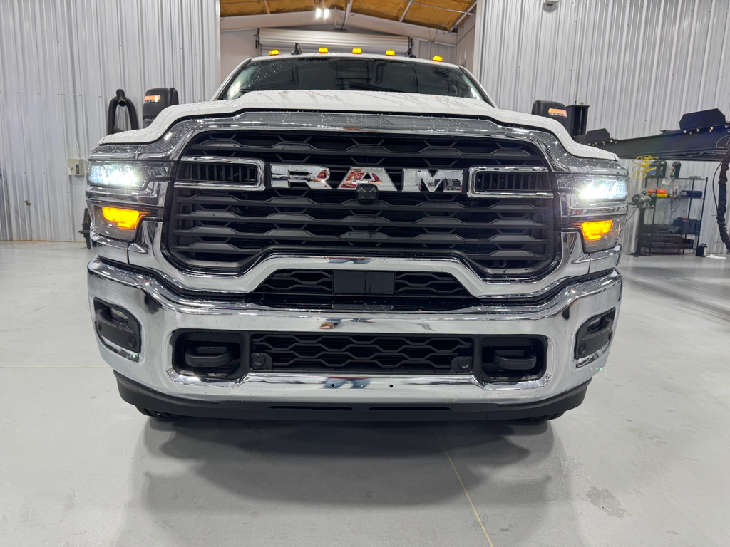 2025 Ram 3500 Big Horn photo 16