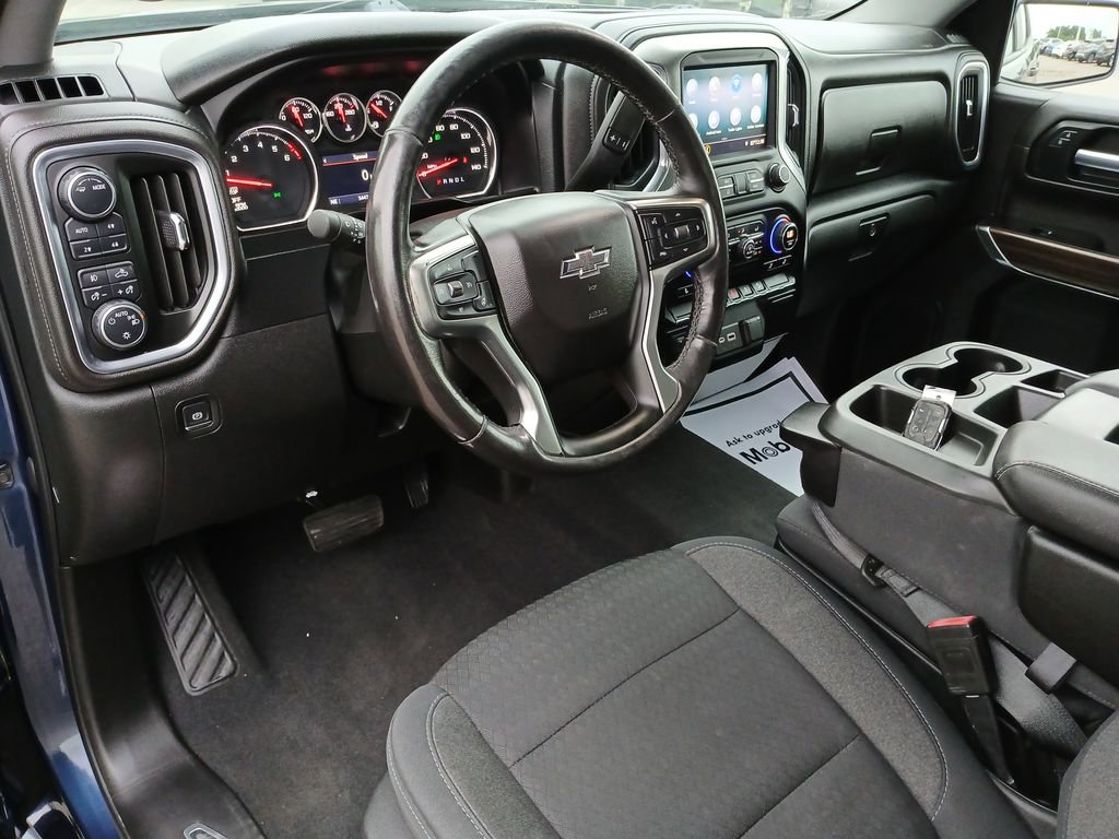 2020 Chevrolet Silverado 1500 RST photo 9