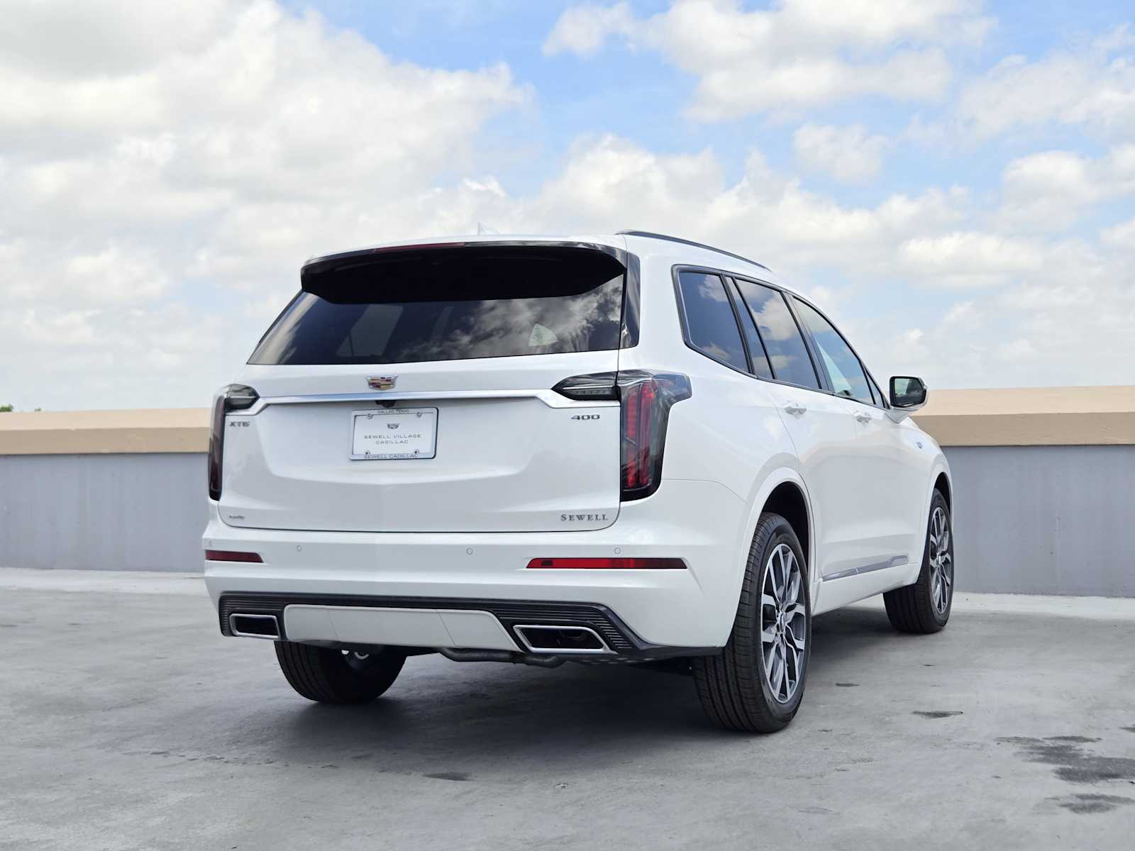 2025 Cadillac XT6 Sport photo 4