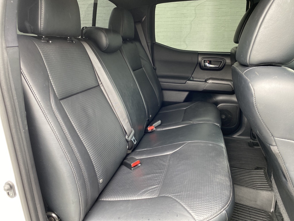 2020 Toyota Tacoma TRD Off-Road photo 11