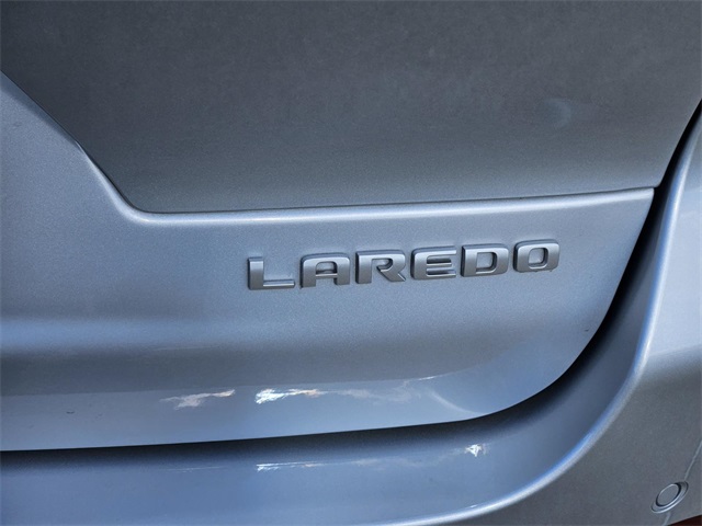 2025 Jeep Grand Cherokee Laredo X photo 4