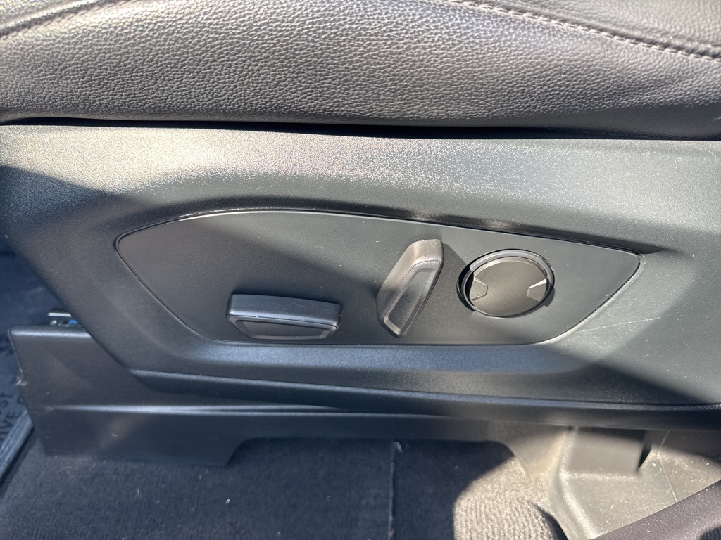 2022 Ford Explorer Limited photo 20
