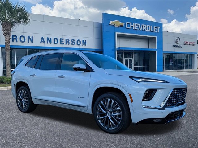 2026 Buick Enclave Avenir's photo