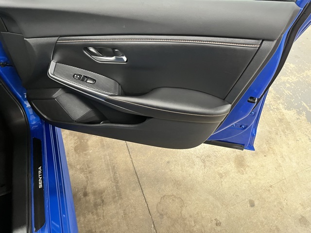 2022 Nissan Sentra SR photo 18