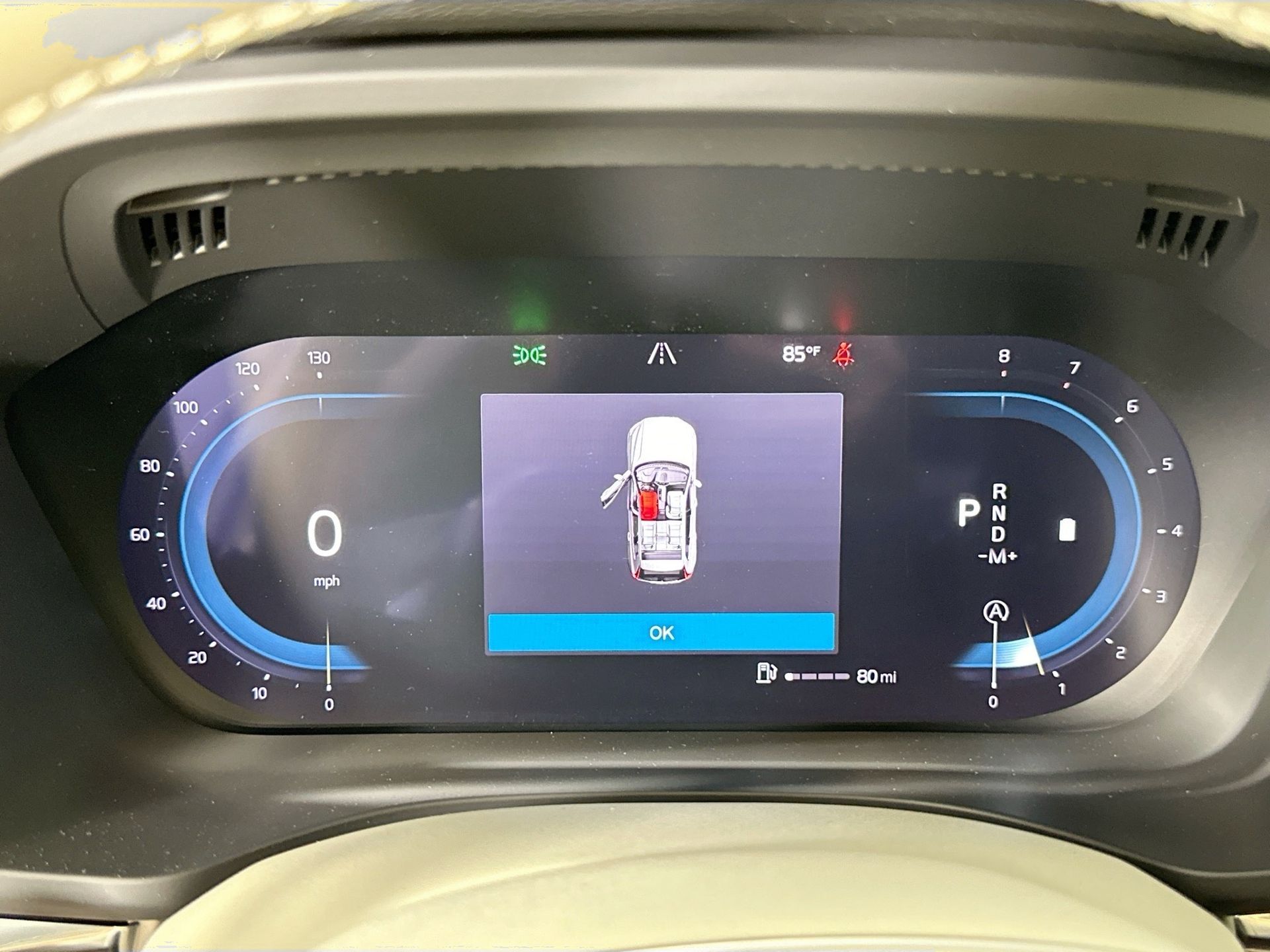 2025 Volvo XC60 B5 Plus photo 9