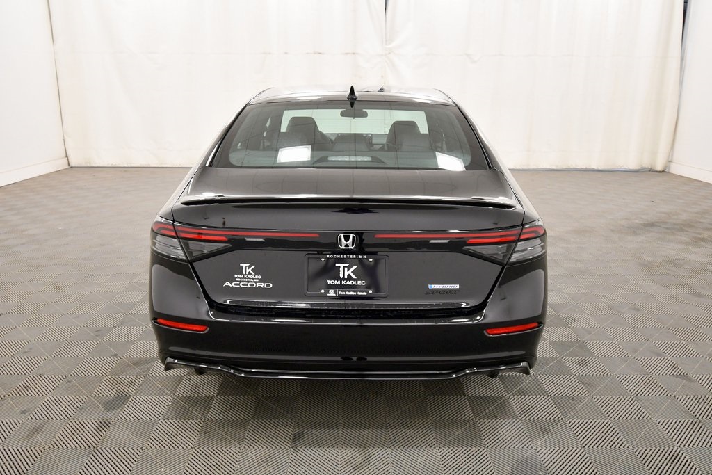 2025 Honda Accord Hybrid Sport-L photo 3