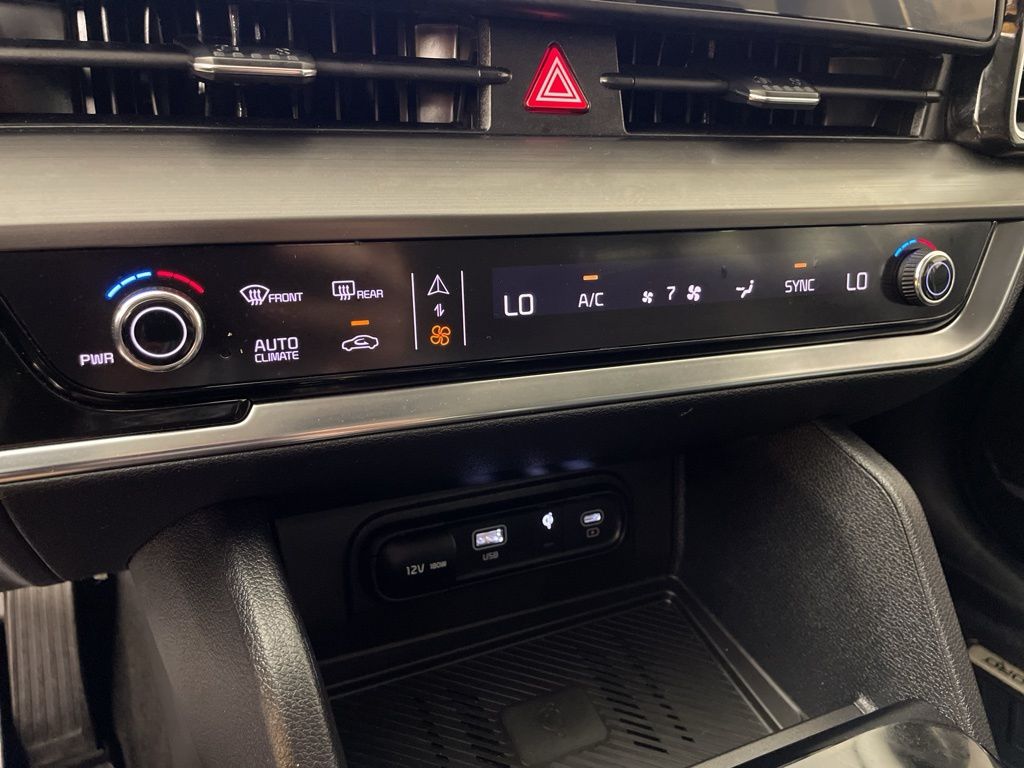 2024 Kia Sportage EX photo 30