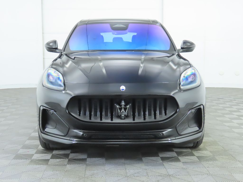 2025 Maserati Grecale photo 2