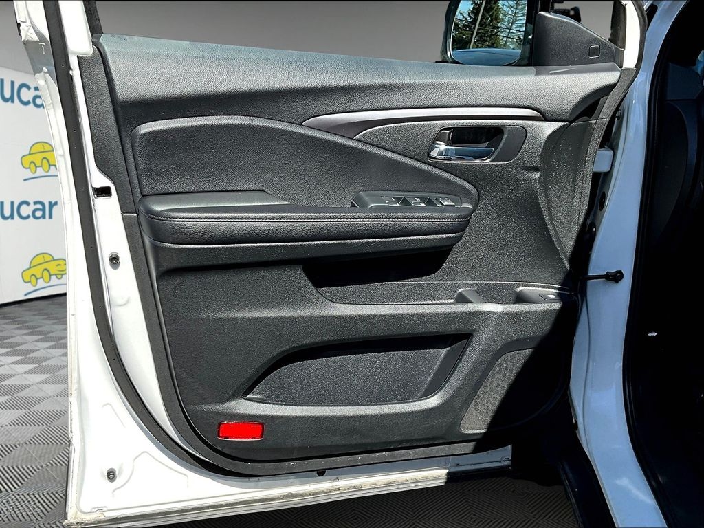 2022 Honda Pilot Sport photo 10