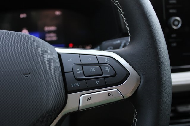 2025 Volkswagen Taos S photo 4