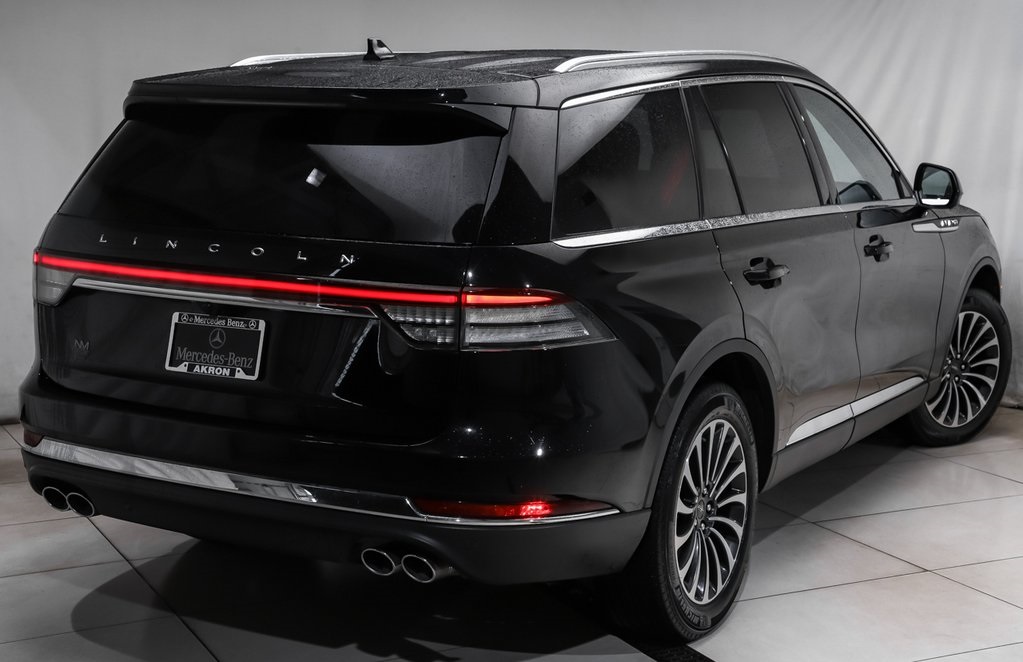 2023 Lincoln Aviator Reserve photo 2