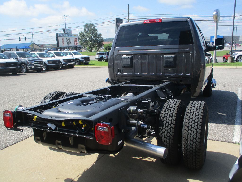 2025 Ram 3500 Tradesman photo 17