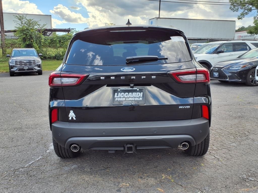 2025 Ford Escape ST-Line Select photo 4