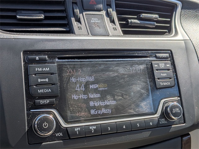 2015 Nissan Sentra SL photo 17
