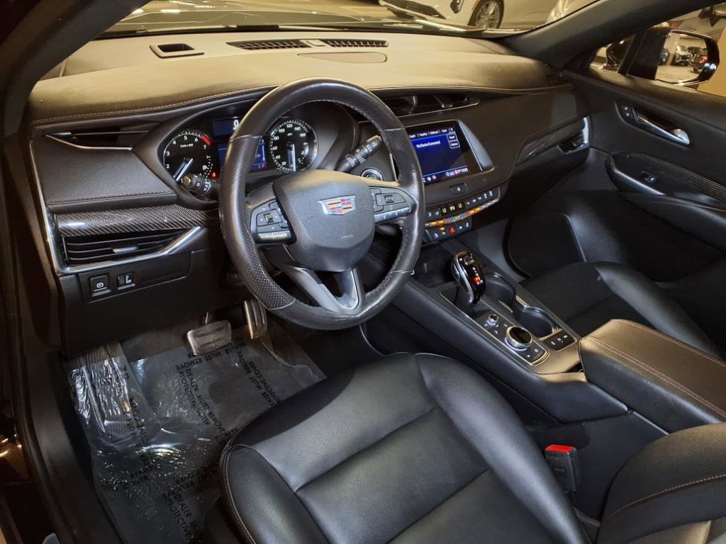 2020 Toyota RAV4 LE photo 4