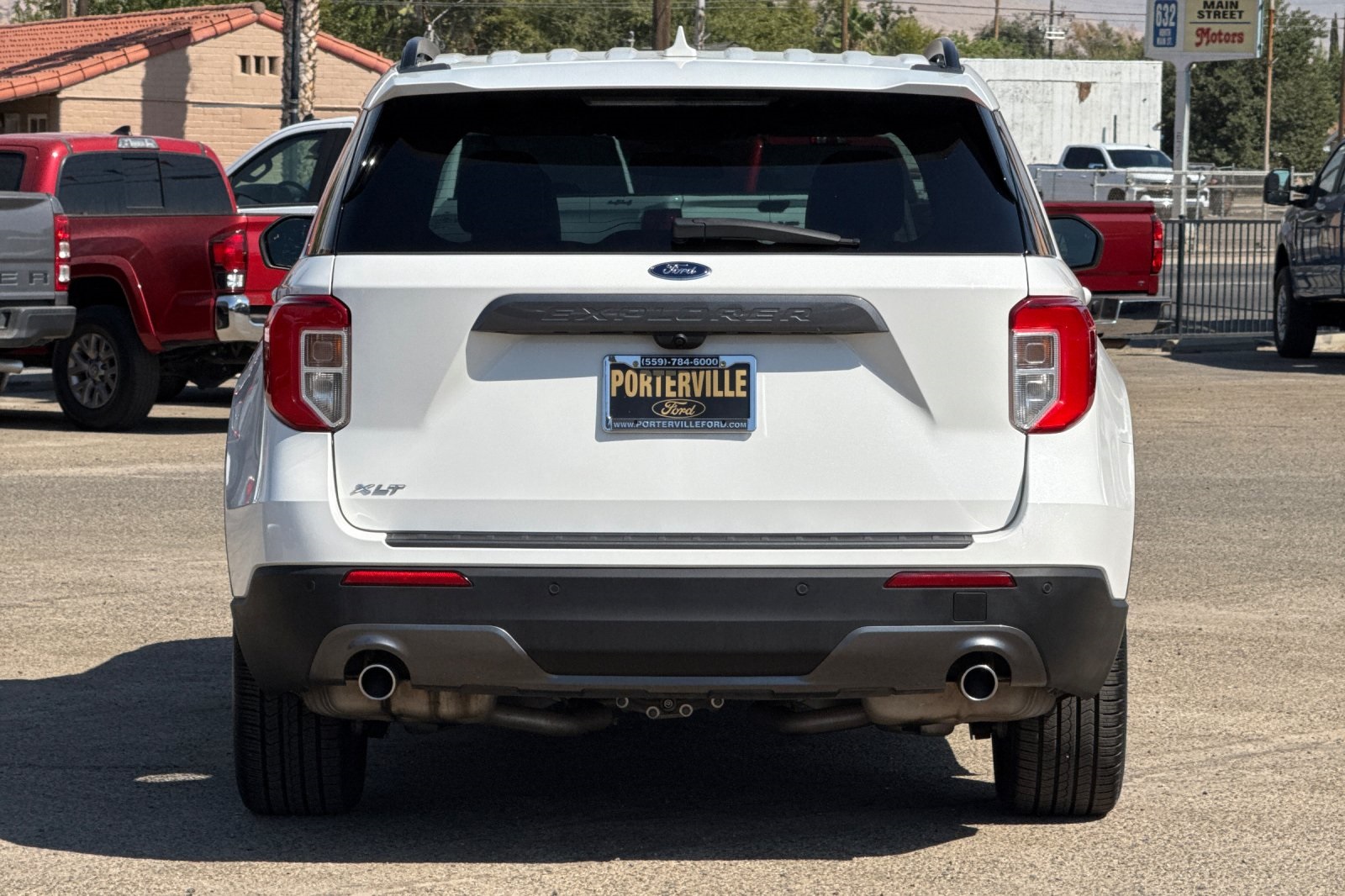 2022 Ford Explorer XLT photo 3