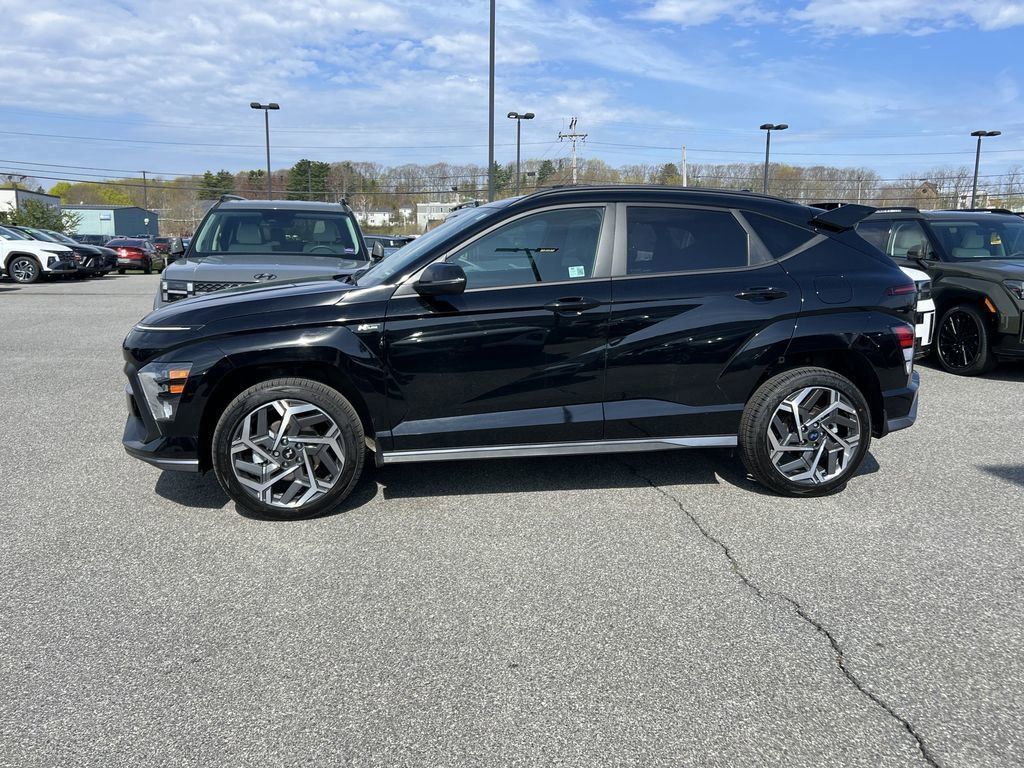 2025 Hyundai Kona N Line photo 2