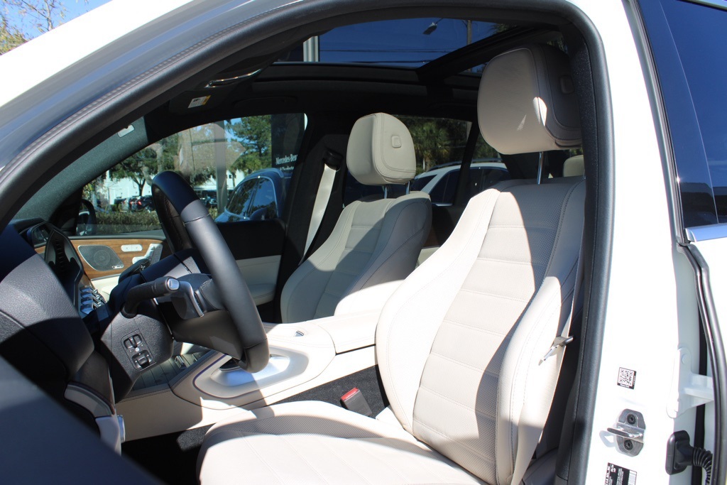 2024 Mercedes Benz GLE 350 4MATIC photo 3