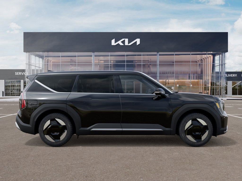 2026 Kia EV9 Light Long Range photo 6