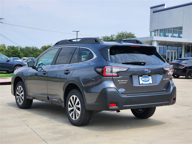2025 Subaru Outback Premium photo 2