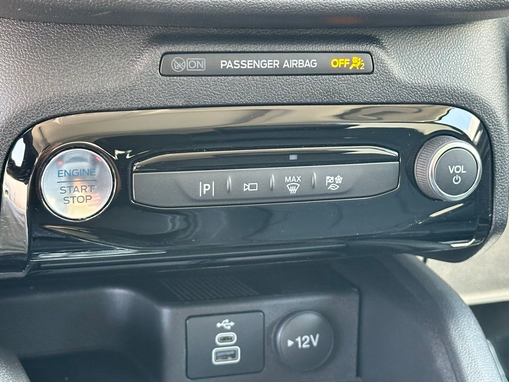 2025 Ford Escape Plug-In Hybrid photo 12