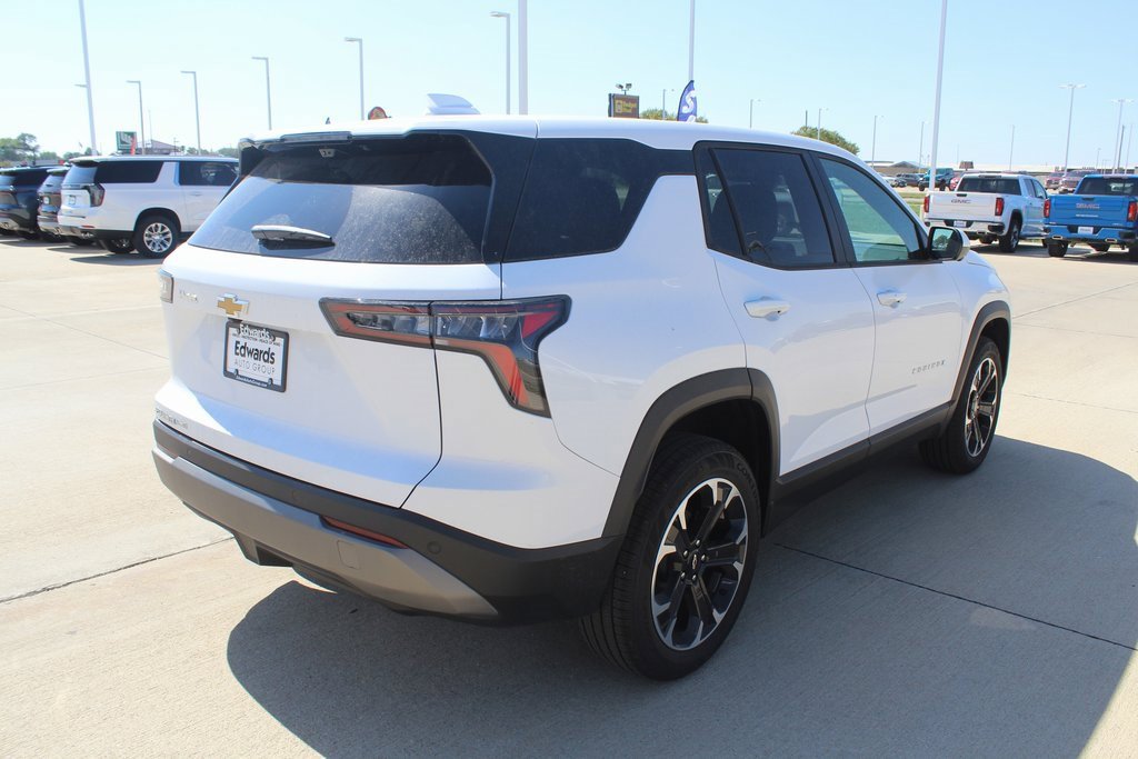 2026 Chevrolet Equinox LT photo 3