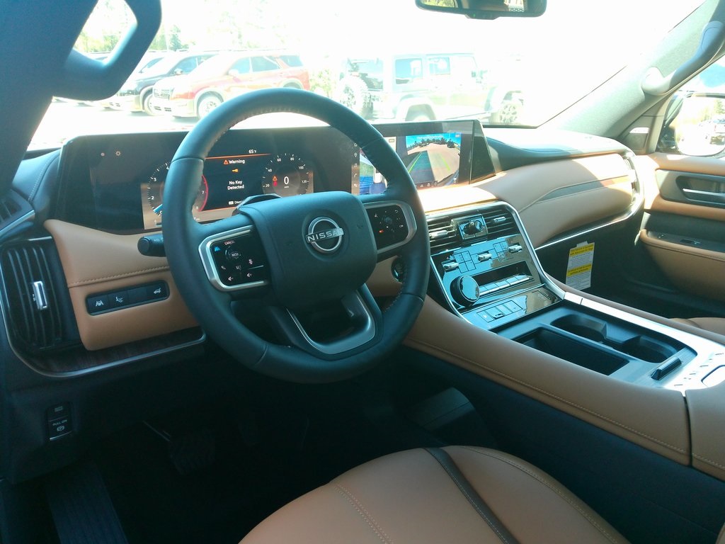 2025 Nissan Armada SL photo 10