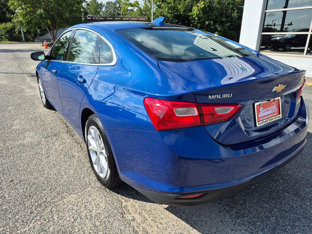 2023 Chevrolet Malibu 1LT photo 4