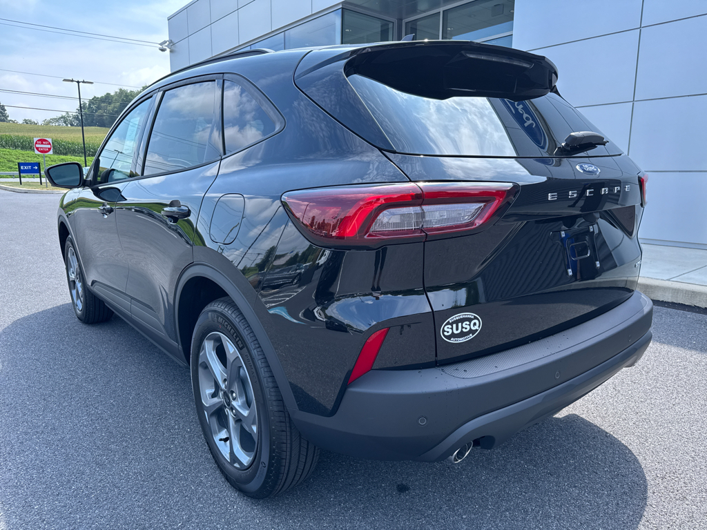 2025 Ford Escape ST-Line photo 20