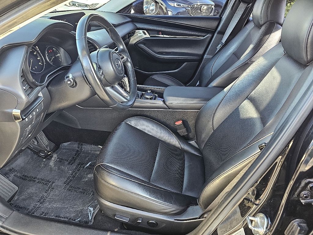 2021 Mazda Mazda3 Premium Plus photo 22