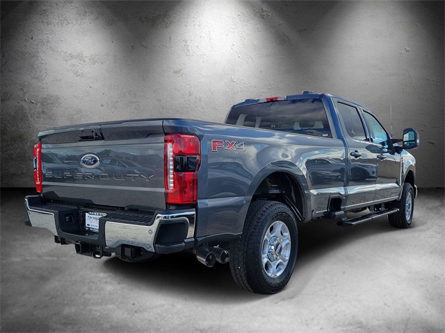 2026 Ford F-250 XLT photo 3