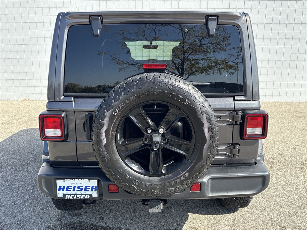 2022 Jeep Wrangler Unlimited Sahara Altitude photo 12
