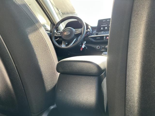 2021 Kia Forte LXS photo 21