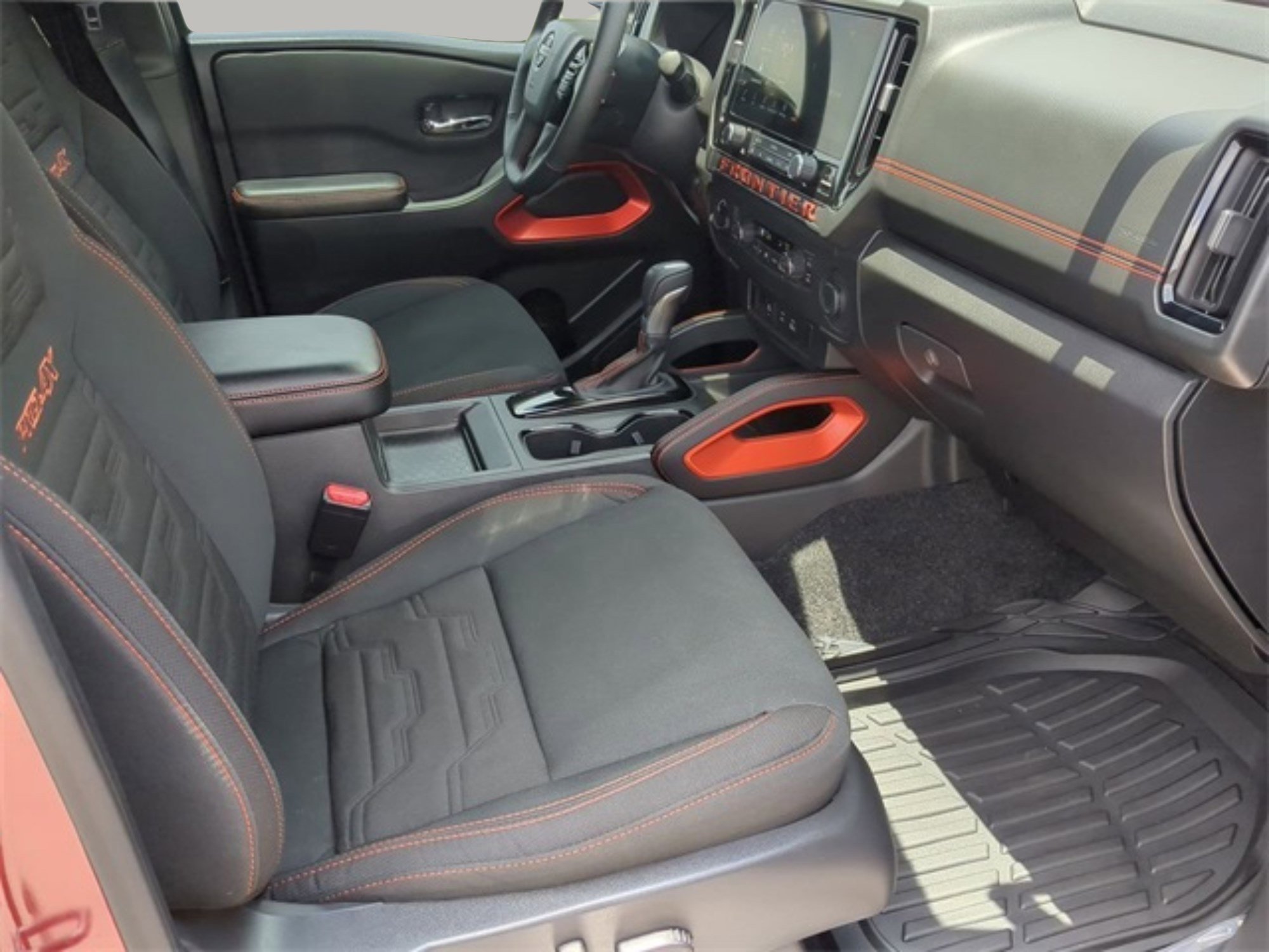 2025 Nissan Frontier PRO-4X photo 26