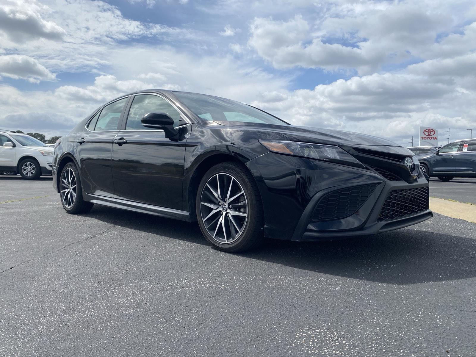 2023 Toyota Camry SE photo 5