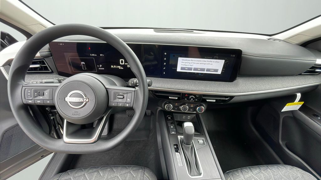 2025 Nissan Kicks SV photo 8